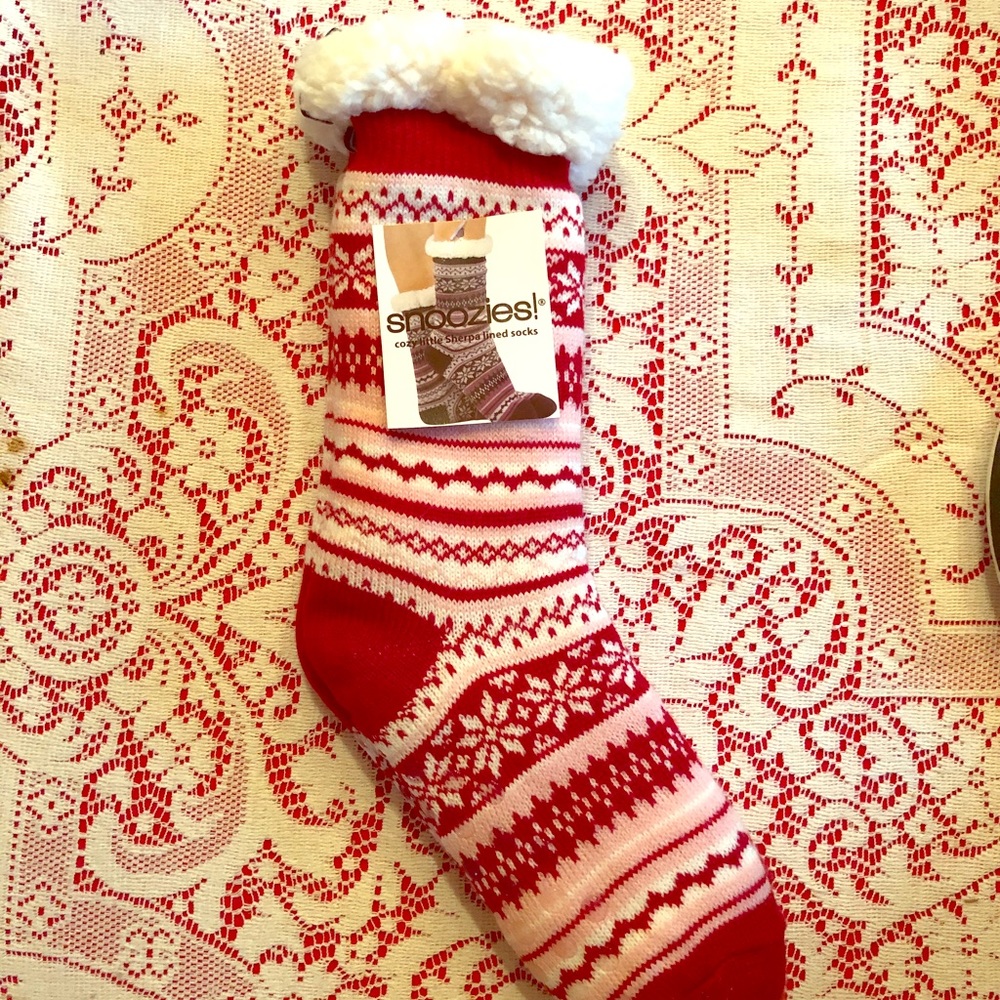 SOLD NWT  Cozy Fully Lined Sherpa Snoozies Socks!